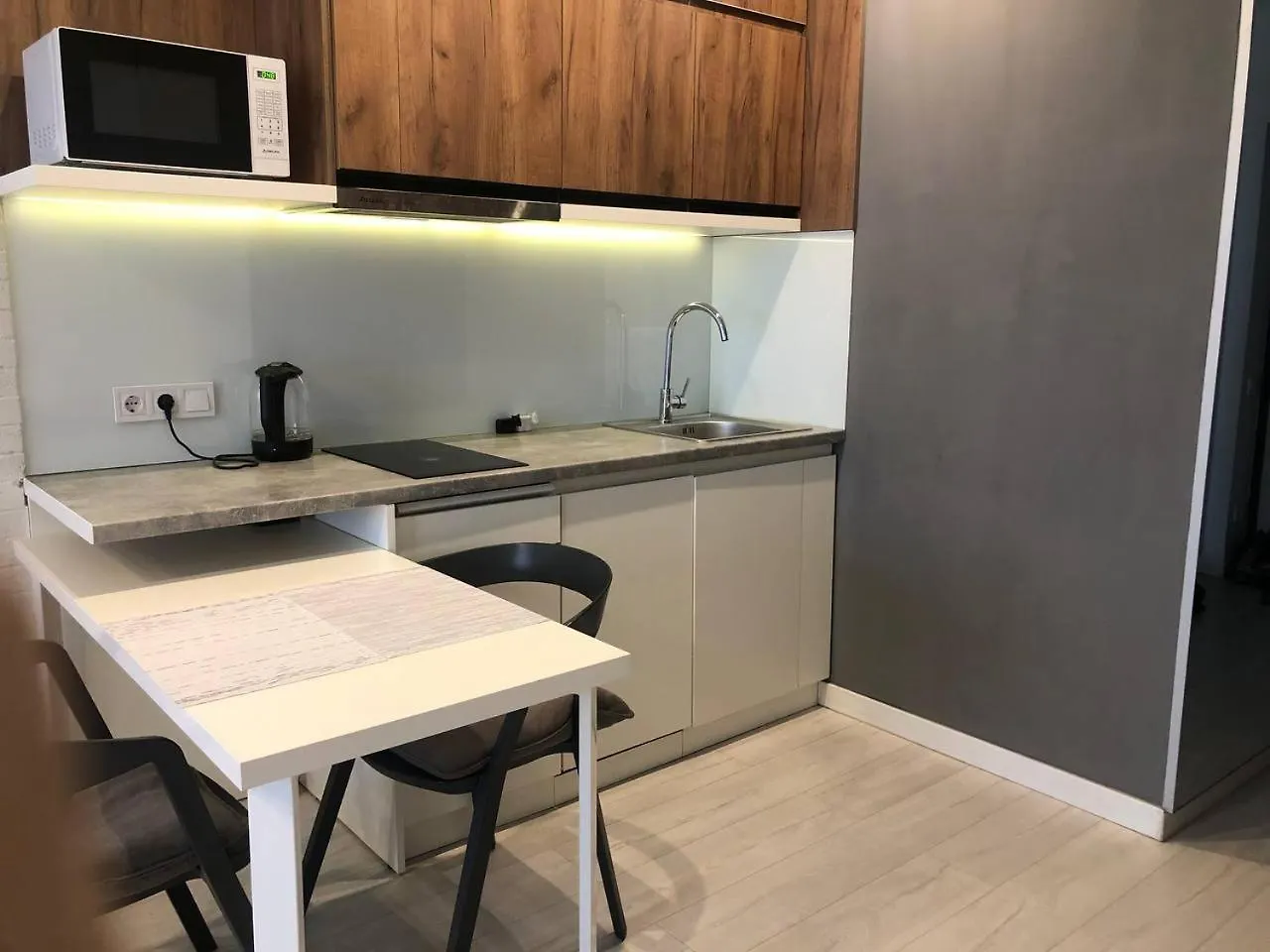 Сучасна, Стильна Студія Біля Вднг Kyiv Apartment