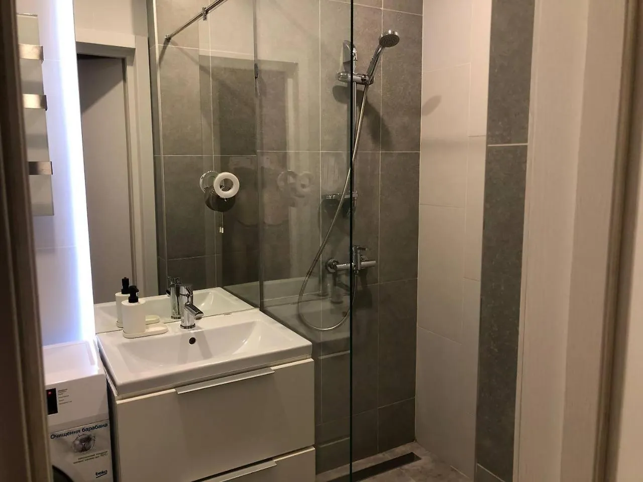 Apartment Сучасна, Стильна Студія Біля Вднг Kyiv Ukraine